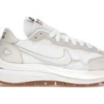 Nike Vaporwaffle Sacai Sail Gum