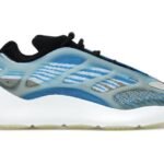 Adidas Yeezy Boost 700 V3 Arzareth