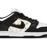 Nike SB Dunk Low Supreme Stars Black