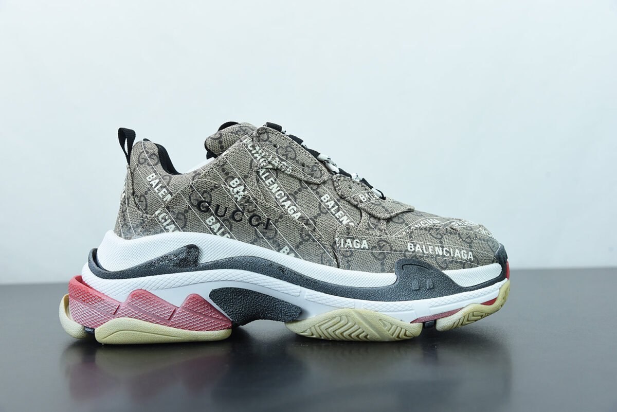 Gucci X Balenciaga The Hacker Project Triple S Beige - Imagem 2